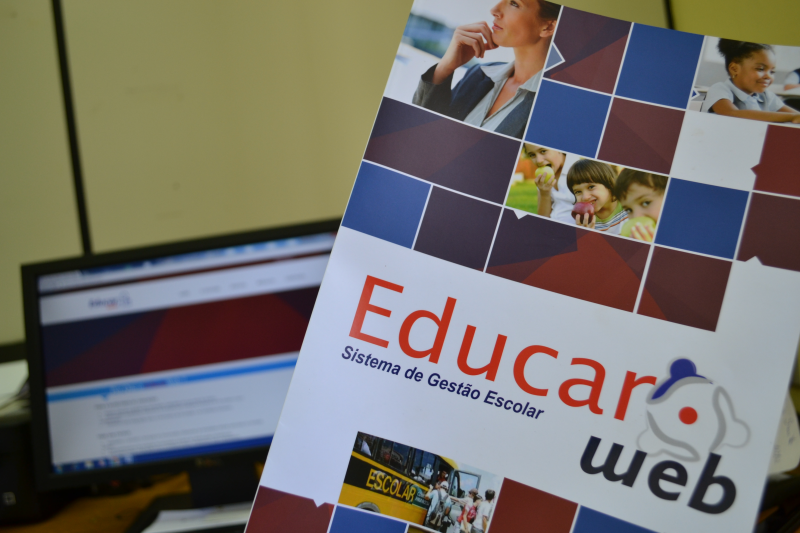 Secretaria de Educação implanta Controle de RH